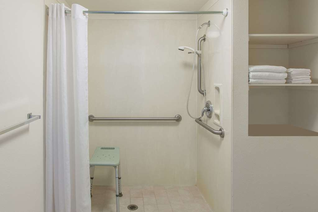 days inn by wyndham camarillo ventura