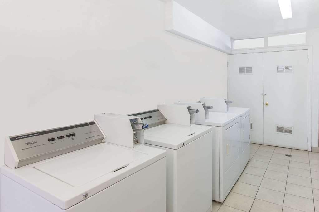 days inn by wyndham camarillo ventura