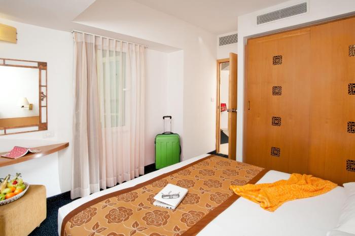 leonardo club hotel dead sea