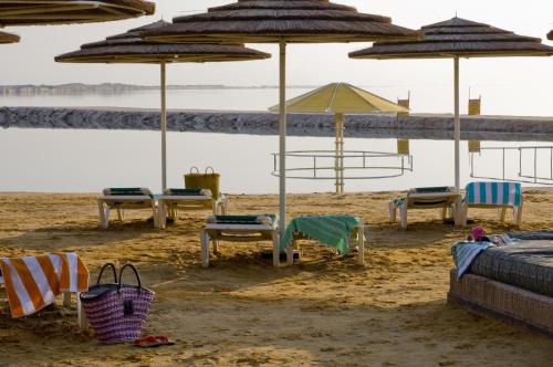 leonardo club hotel dead sea
