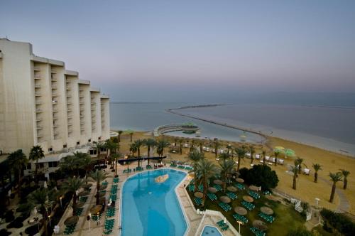 leonardo club hotel dead sea