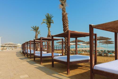 leonardo club hotel dead sea
