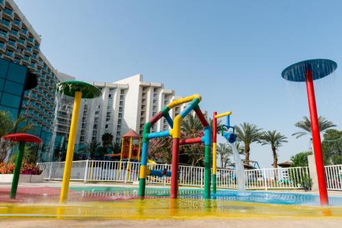 leonardo club hotel dead sea
