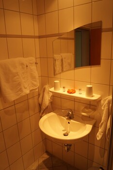 hotel butjadinger hof