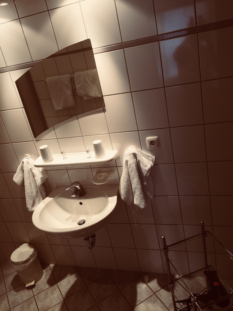 hotel butjadinger hof