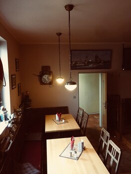 hotel butjadinger hof