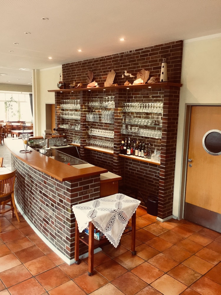 hotel butjadinger hof