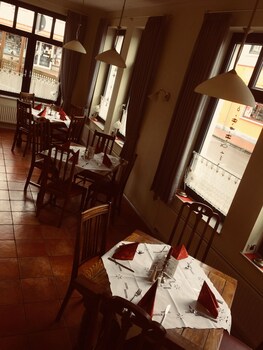 hotel butjadinger hof