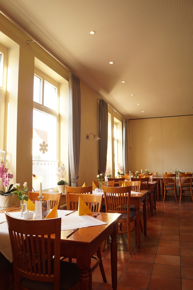 hotel butjadinger hof