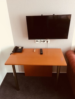 hotel butjadinger hof