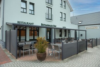 hotel butjadinger hof