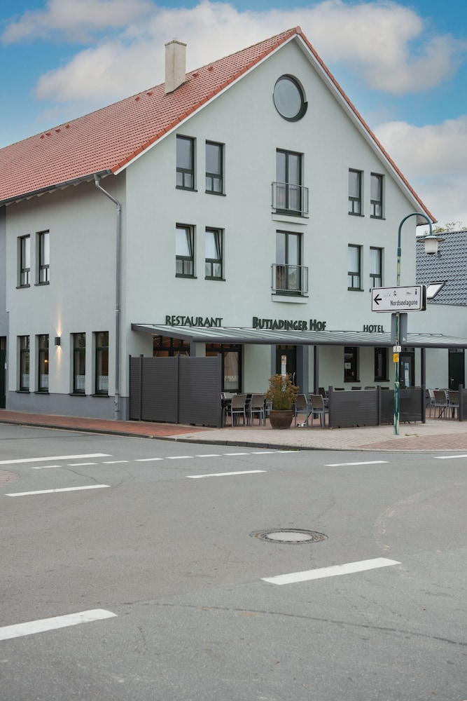 hotel butjadinger hof