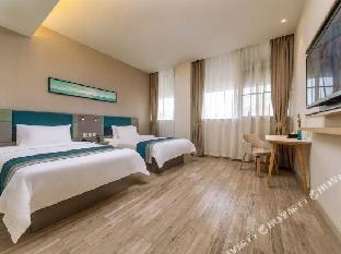 home inn selected zhuhai gongbei huanyucheng shopping center store