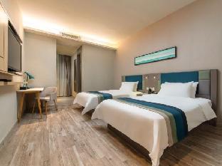 home inn selected zhuhai gongbei huanyucheng shopping center store
