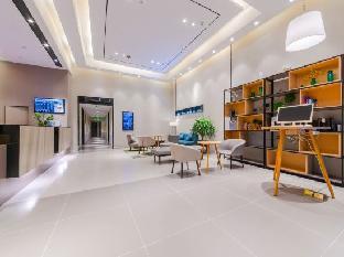 home inn selected zhuhai gongbei huanyucheng shopping center store