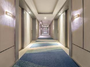 home inn selected zhuhai gongbei huanyucheng shopping center store