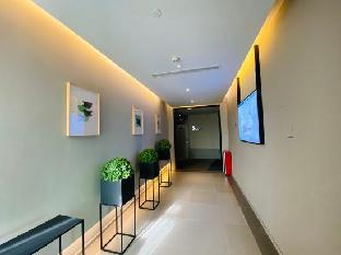 home inn selected zhuhai gongbei huanyucheng shopping center store