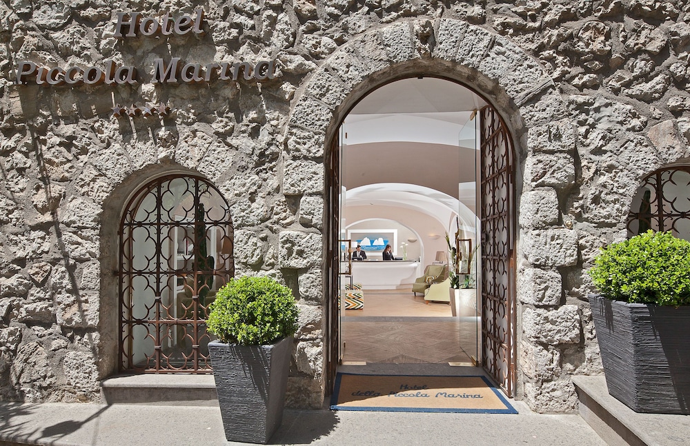 hotel della piccola marina