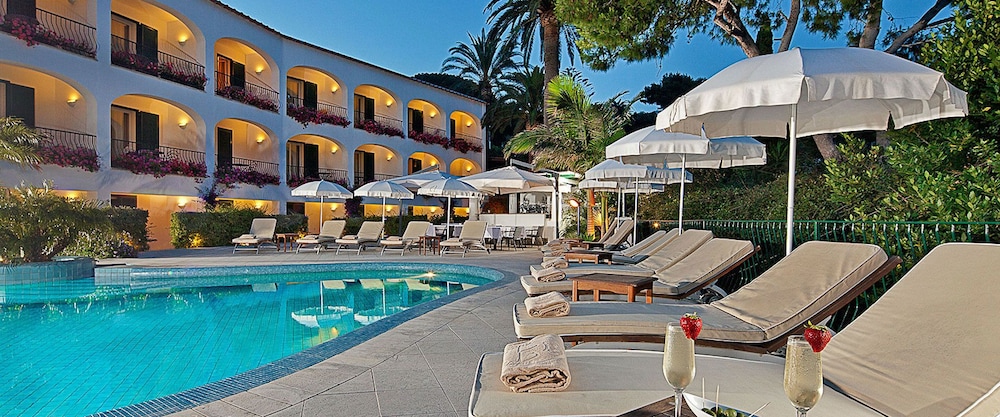 hotel della piccola marina