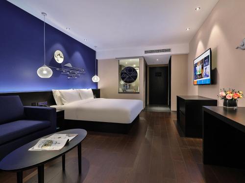 Orange Hotel (Qingdao Jimo Baolong Plaza),China>>Qingdao,3 star