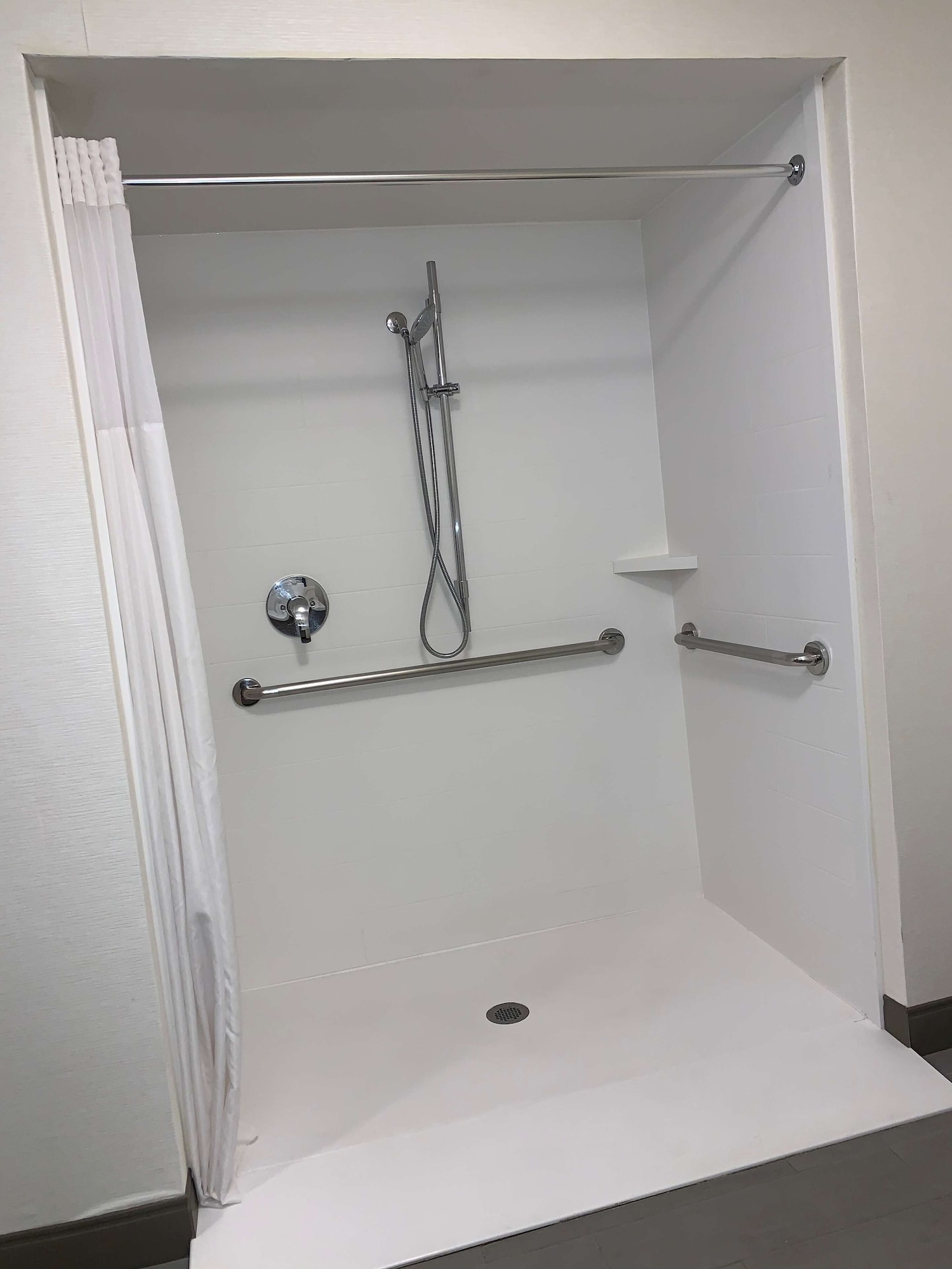 hampton inn and suites carson city