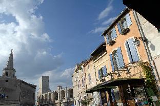 arles