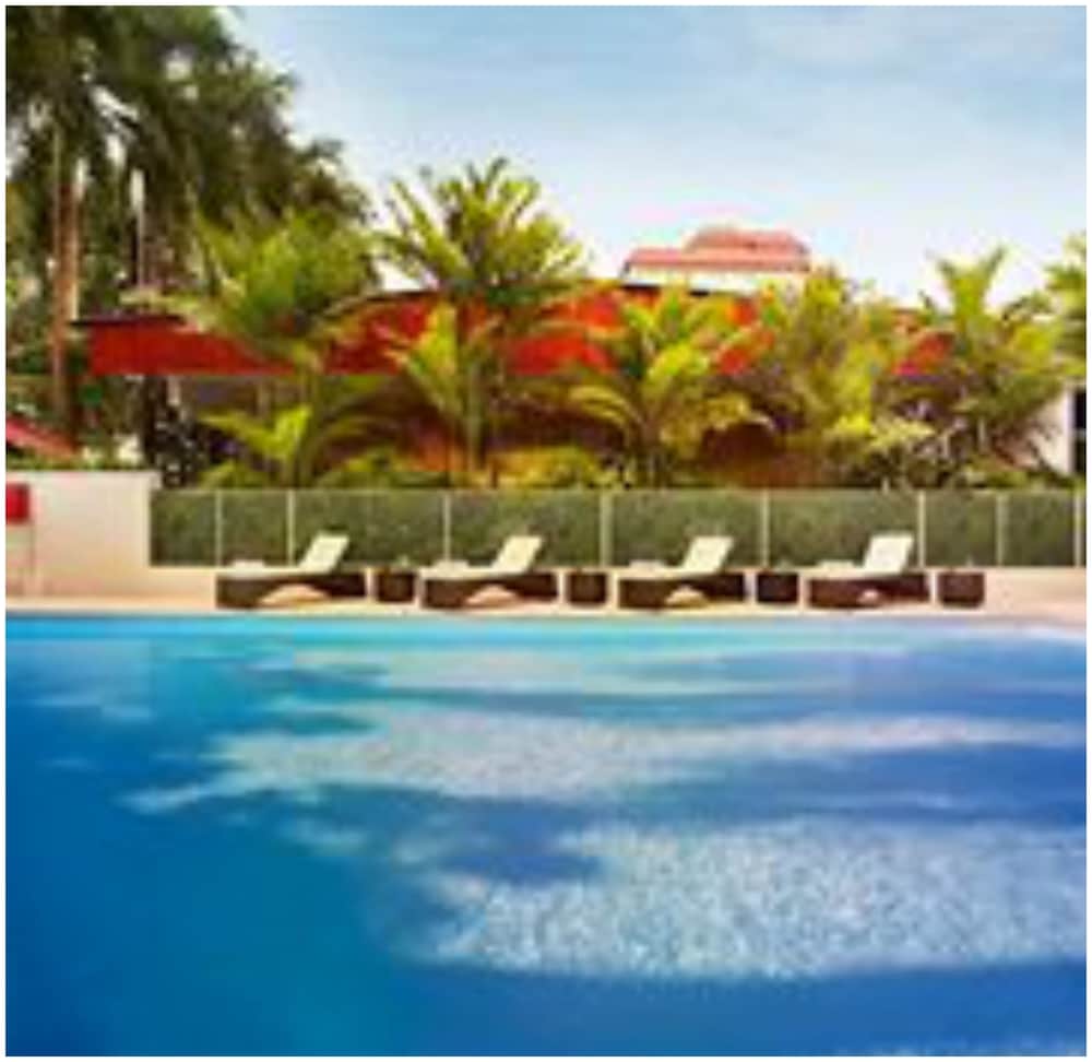 vivanta ernakulam marine drive