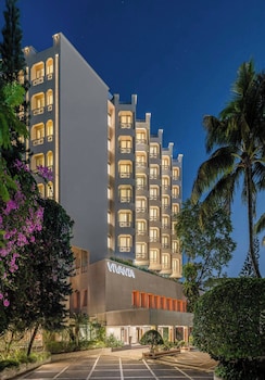 vivanta ernakulam marine drive