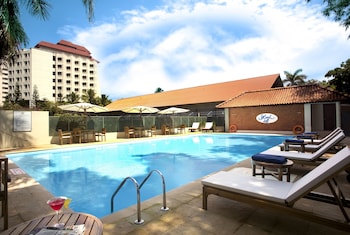vivanta ernakulam marine drive