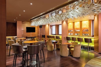 vivanta ernakulam marine drive