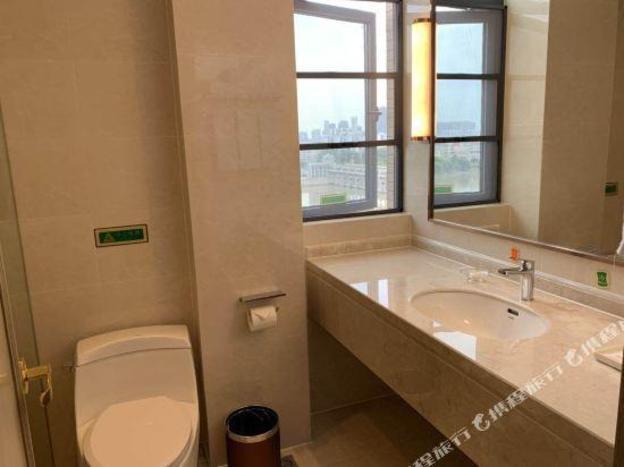 vienna hotel suizhou baiyun lake yushanshu