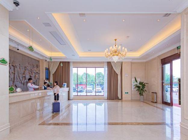 vienna hotel suizhou baiyun lake yushanshu