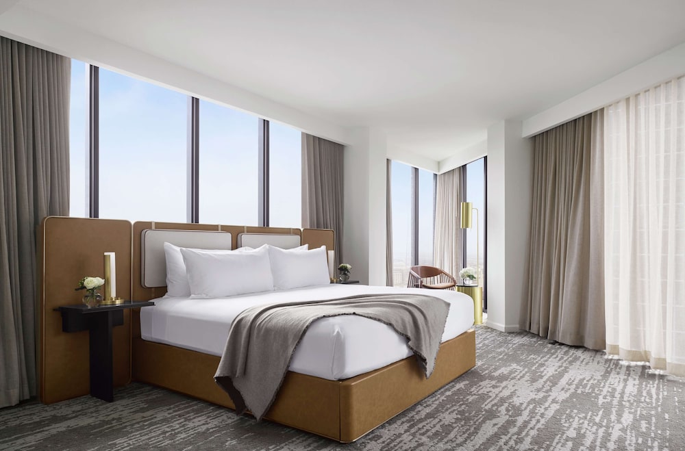 c baldwin curio collection by hilton