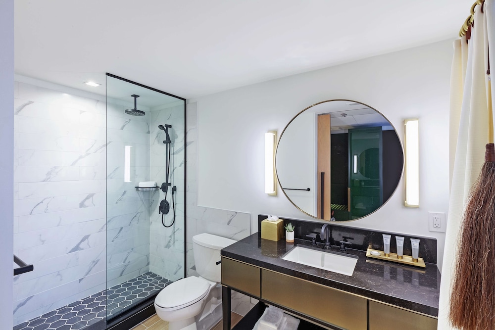 c baldwin curio collection by hilton