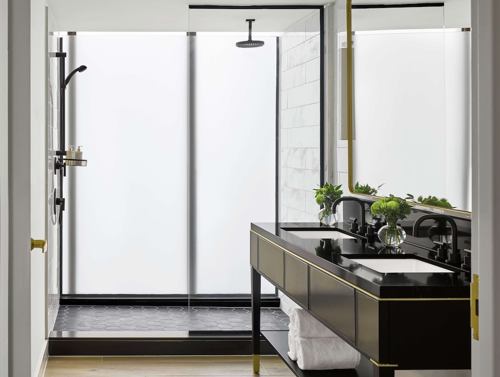 c baldwin curio collection by hilton