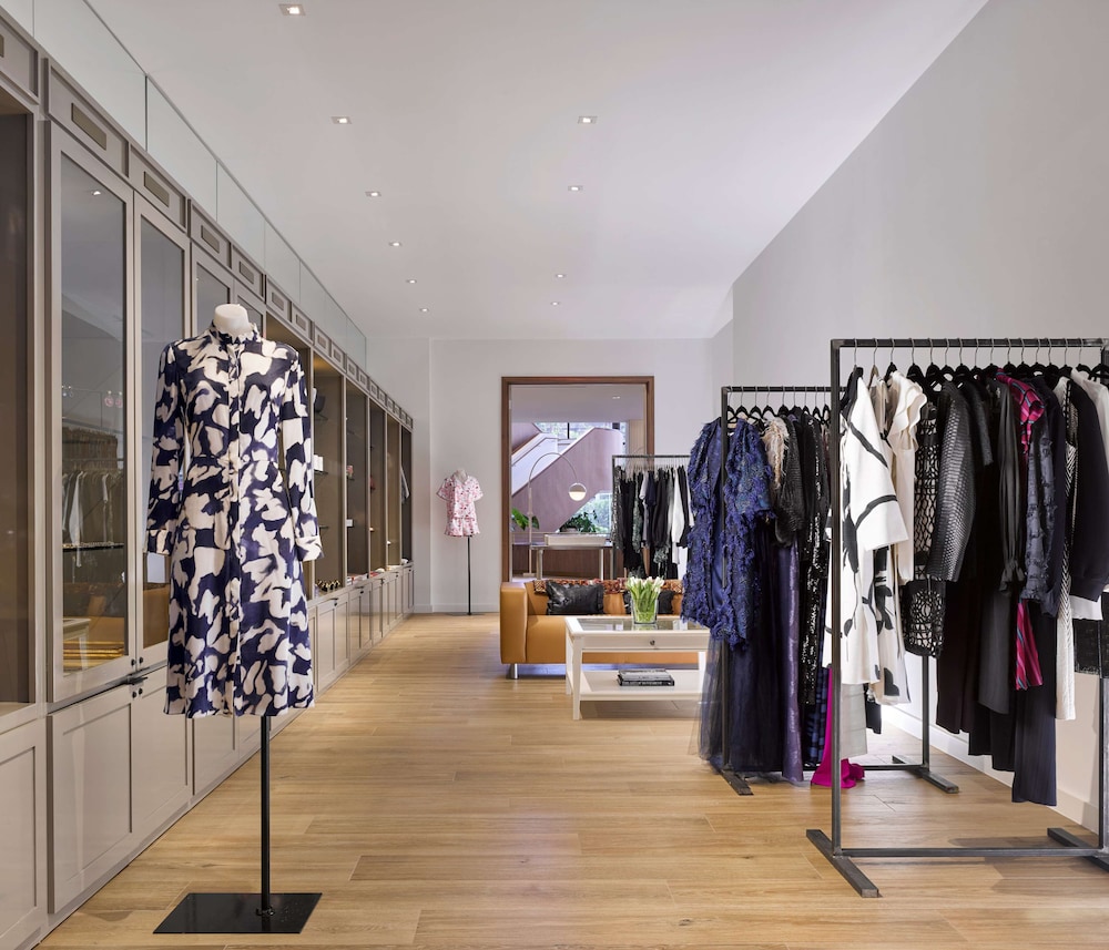 c baldwin curio collection by hilton