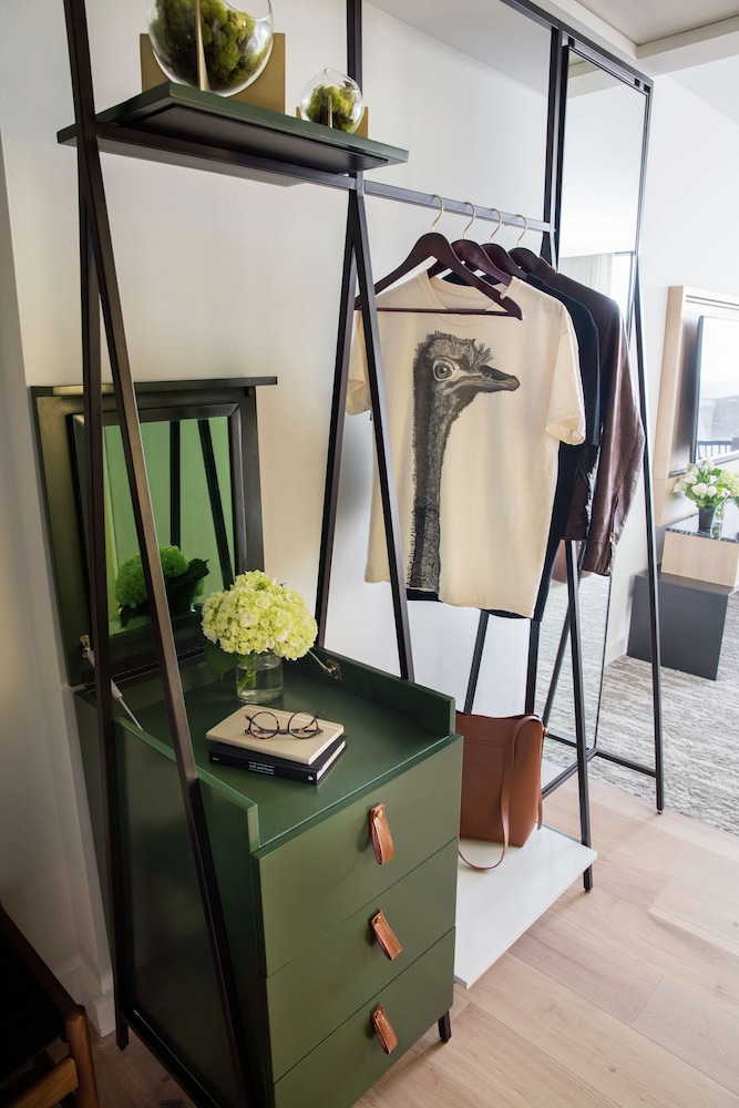 c baldwin curio collection by hilton