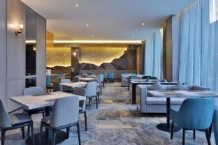 crystal orange hotel guiyang north railway station