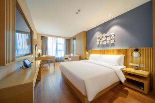 crystal orange hotel guiyang north railway station