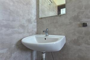 hotel o sunshine near netaji subhash chandra bose international airport
