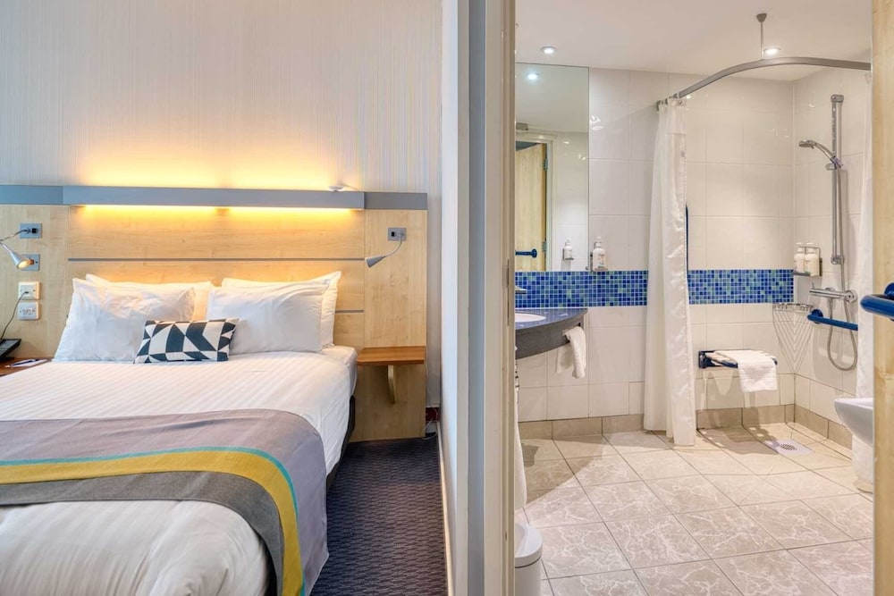 holiday inn express hull city centre by ihg