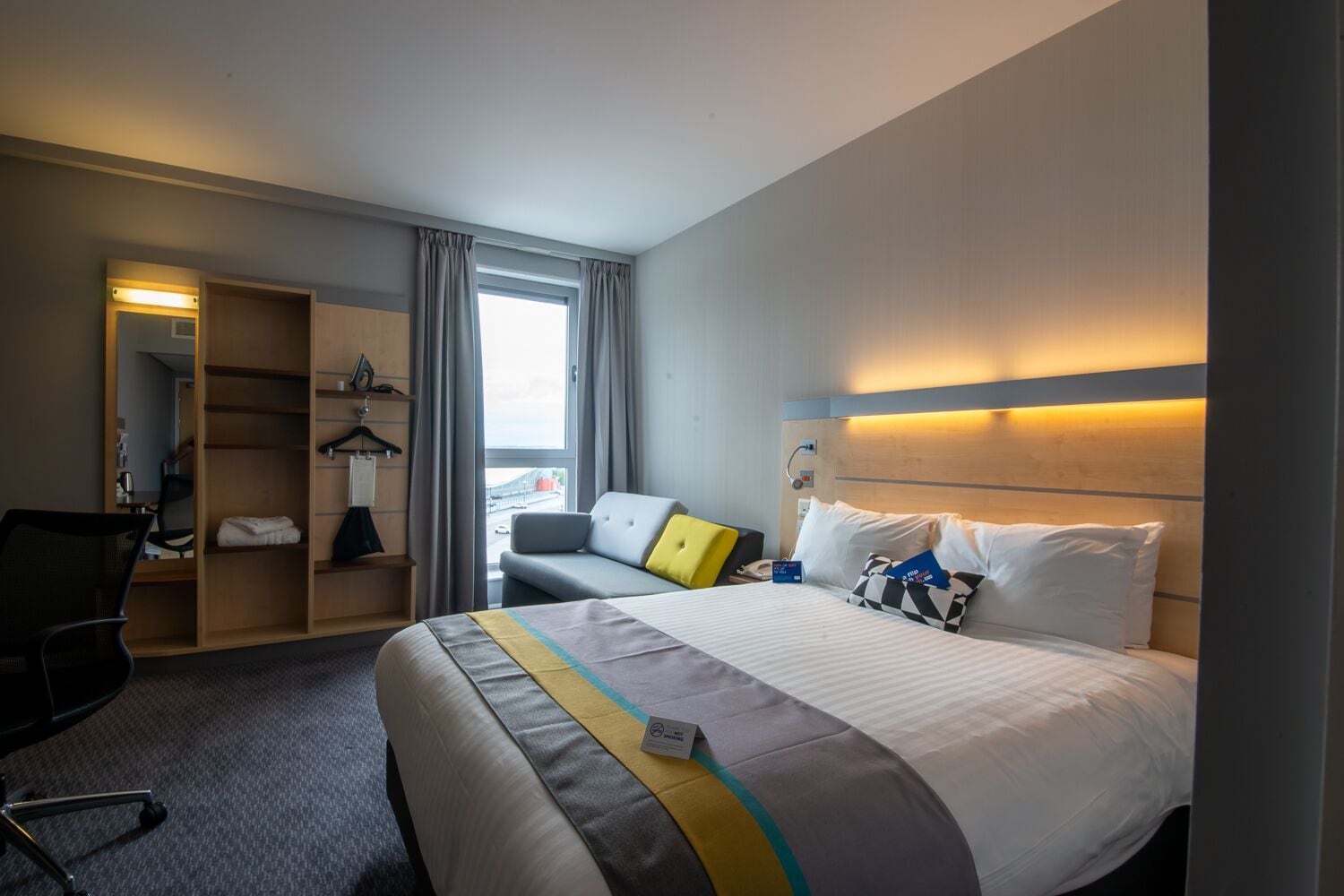 holiday inn express hull city centre by ihg
