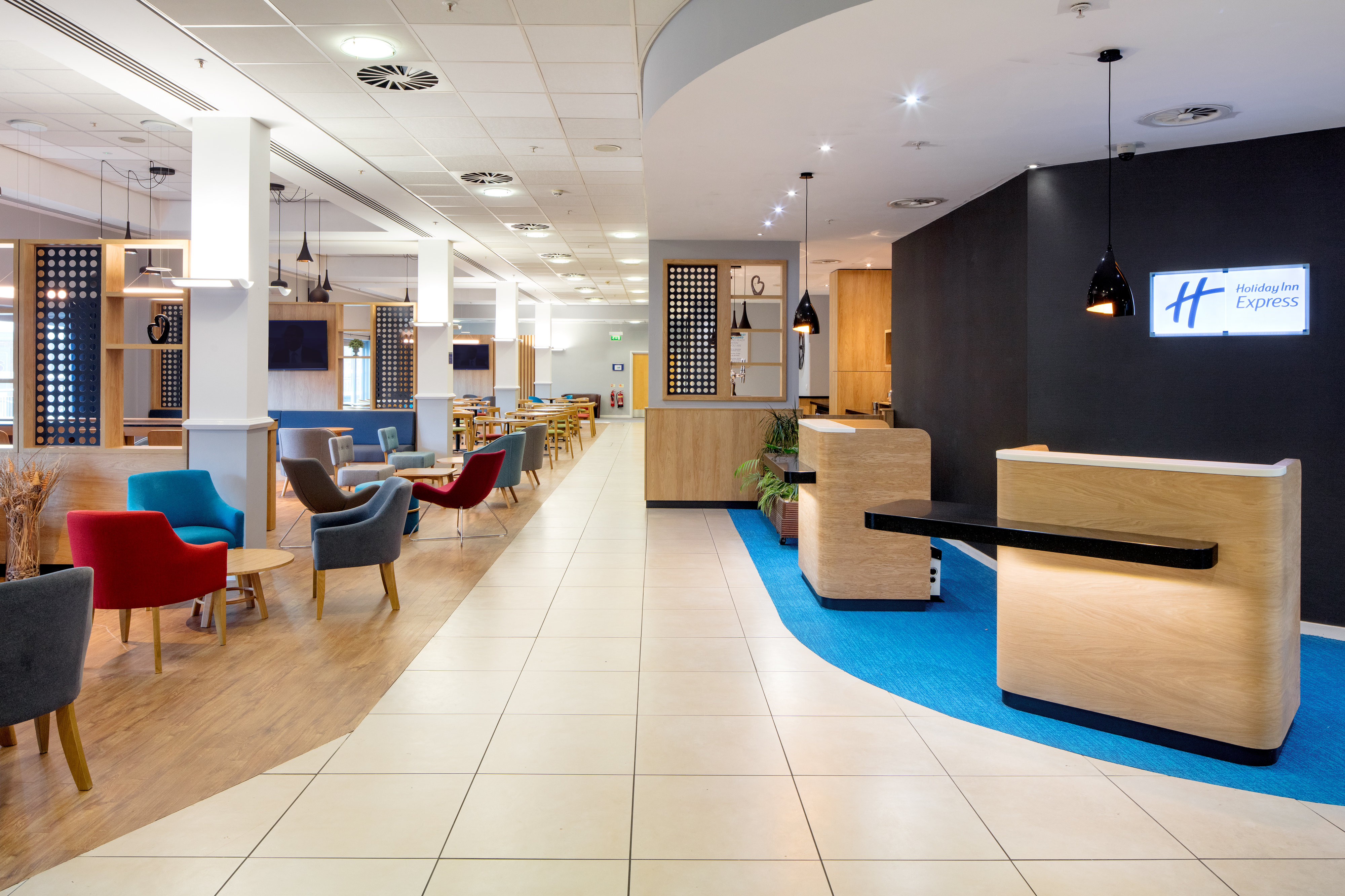 holiday inn express hull city centre by ihg