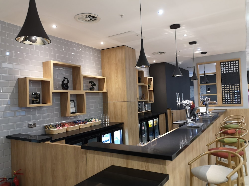holiday inn express hull city centre by ihg