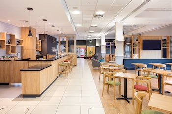 Holiday Inn Express Hull City Centre By Ihg,Near Hull Marina,3 star