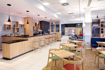 Holiday Inn Express Hull City Centre By Ihg,Near Hull Marina,3 star