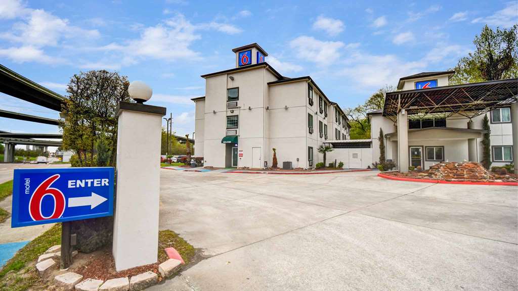 motel 6 humble tx houston international airport