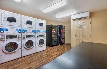 extended stay america suites indianapolis west 86th st