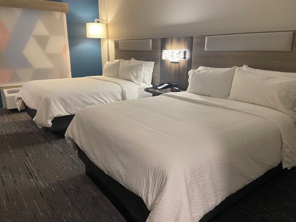 independents elyria inn and suites