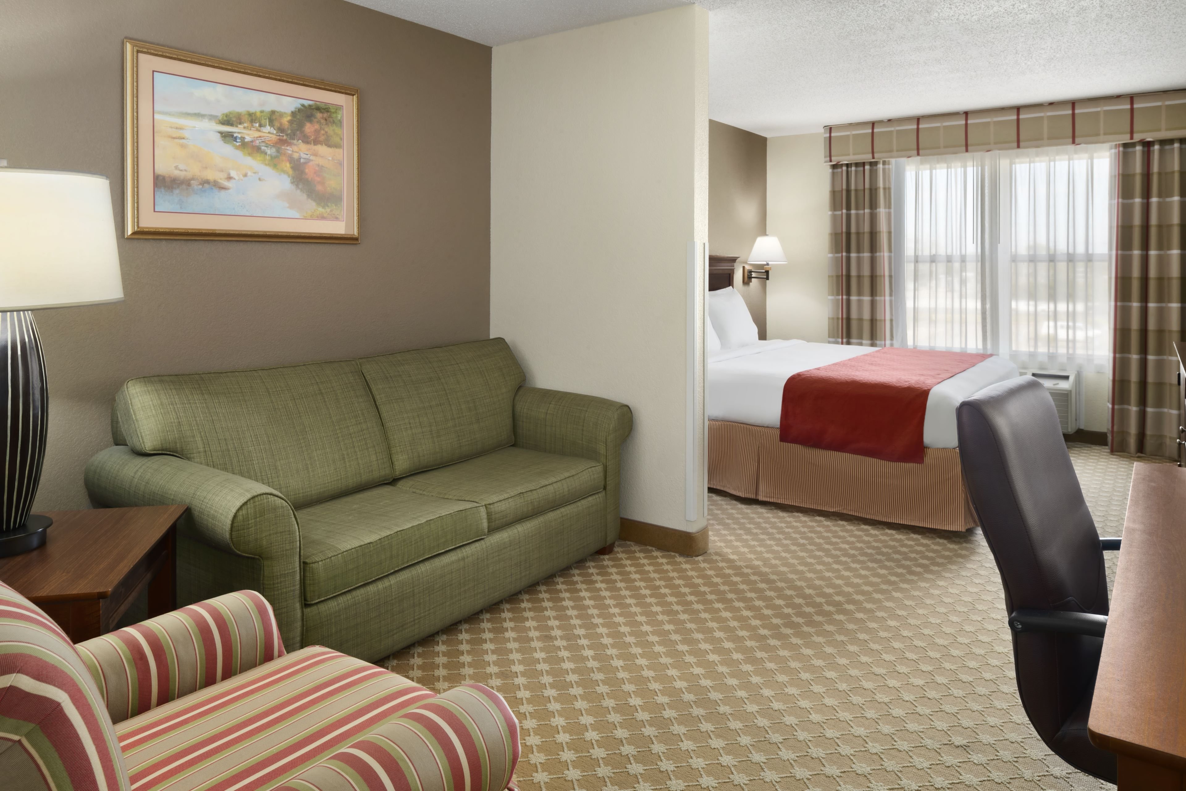 independents elyria inn and suites